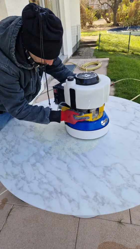 Remise en état d’une table Knoll (webp