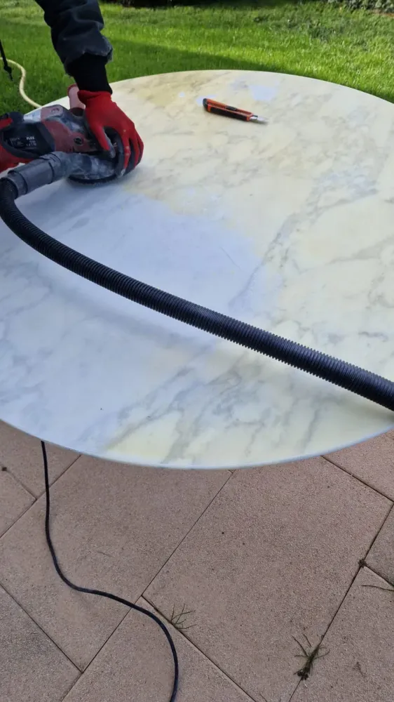 Remise en état d’une table Knoll (webp